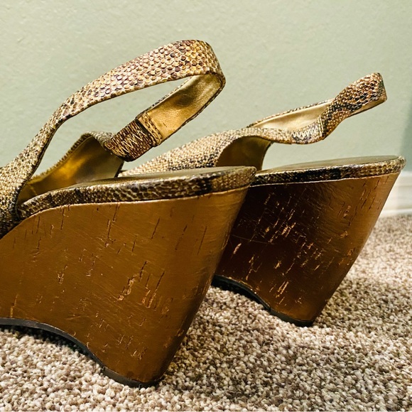 NEW! Anne Klein Fortuna Bronze Snake Print Platform Wedge Sandals - Picture 11 of 16